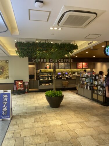 スターバックスコーヒー アトレヴィ田端店：JR田端駅駅ビル2階のスターバックス