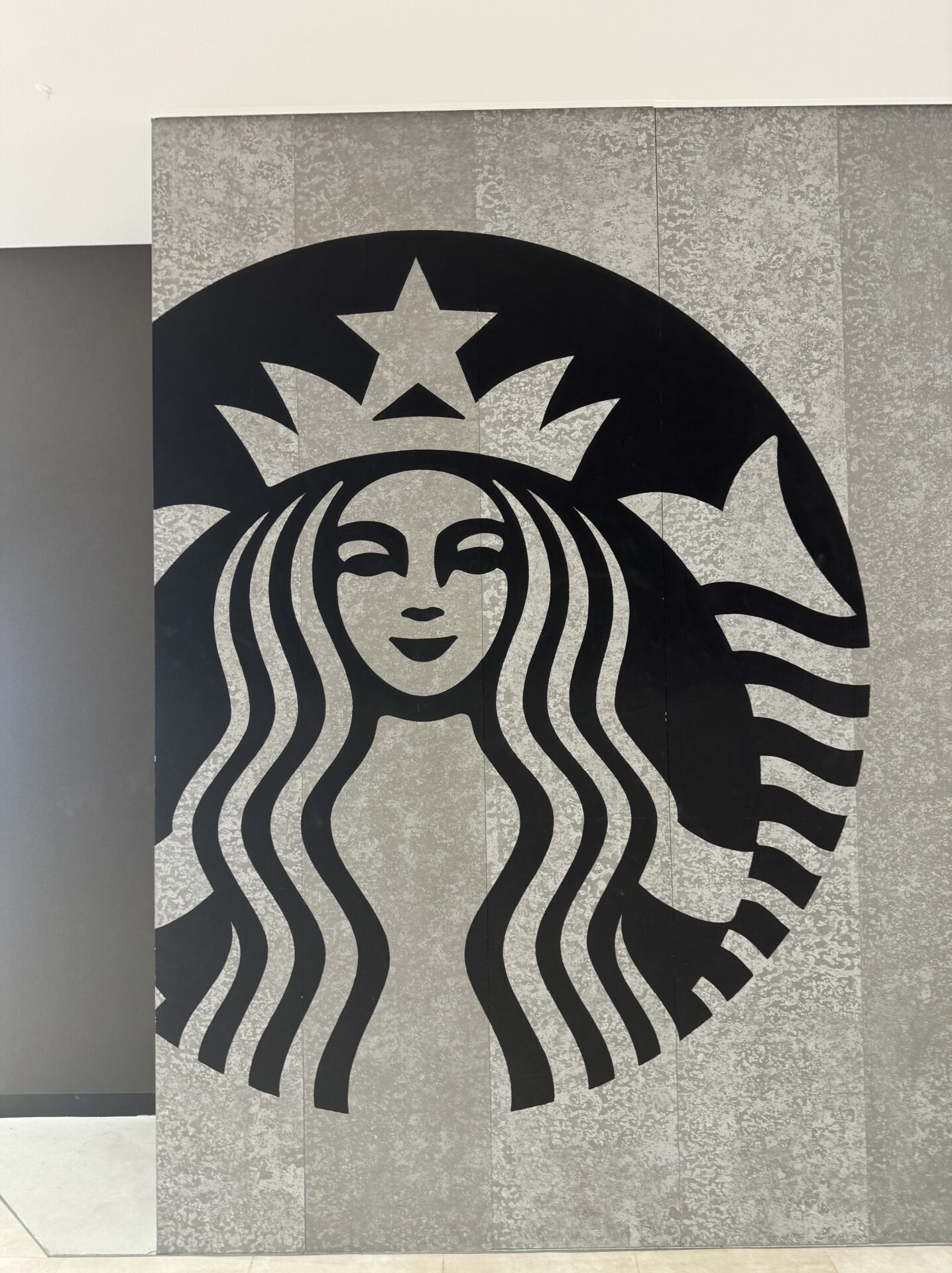 スターバックスコーヒーMONA新浦安店の店舗情報：JR新浦安駅南口すぐのスターバックス