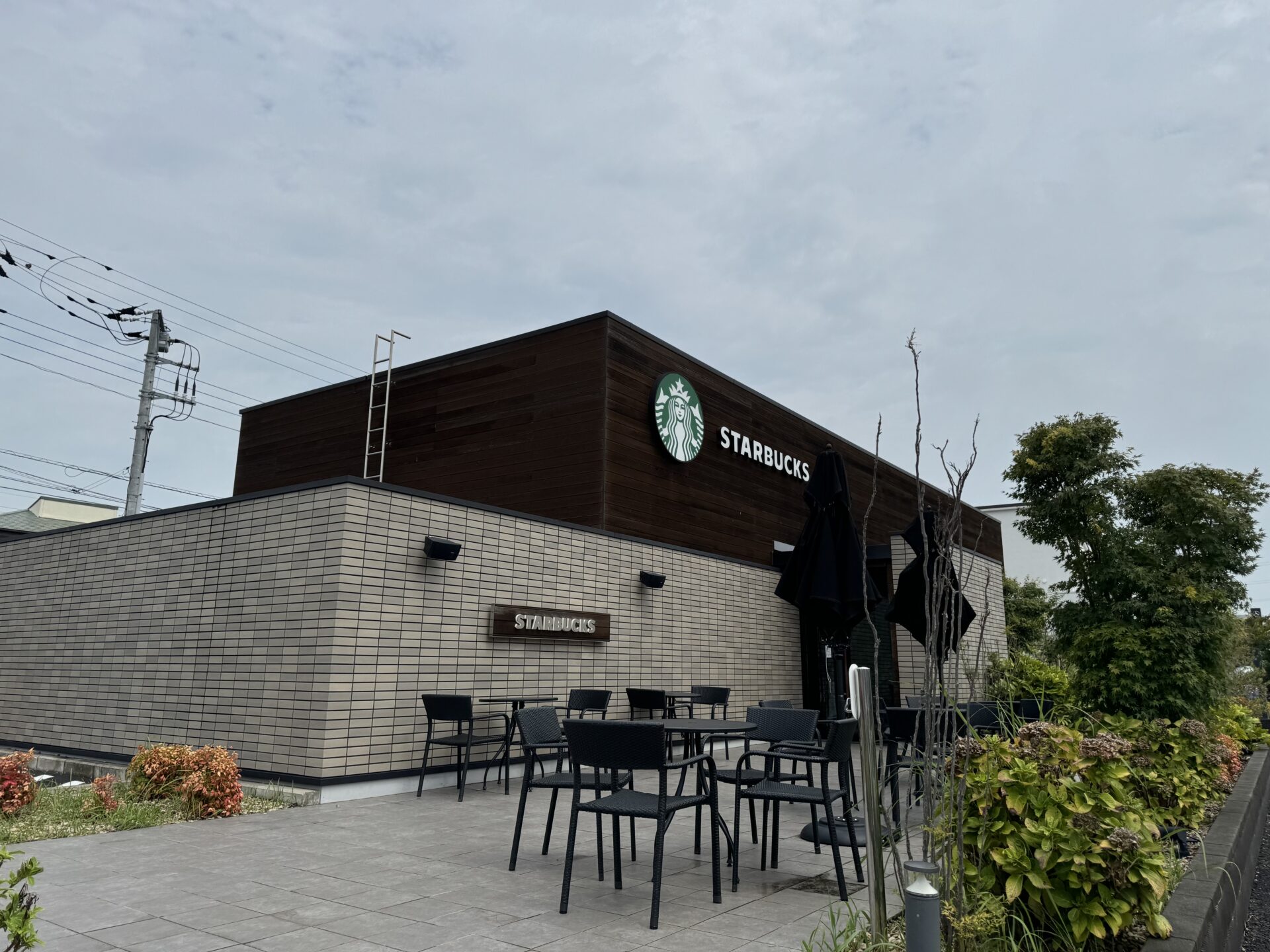 スターバックスコーヒー ユーカリが丘店の店舗情報：ドライブスルー併設のスターバックス