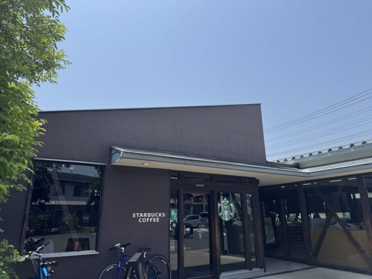 スターバックスコーヒー上尾二ツ宮店の店舗情報：JINSとコラボする