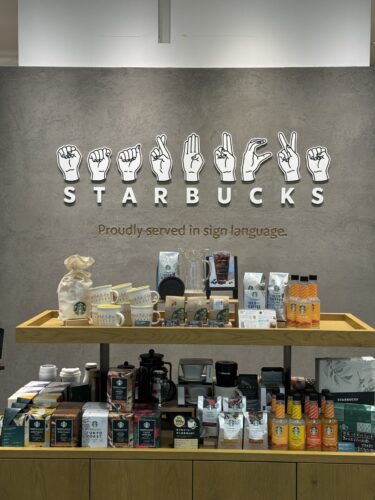 スターバックスコーヒーnonowa国立店の店舗情報：全国初・手話接客のスターバックス