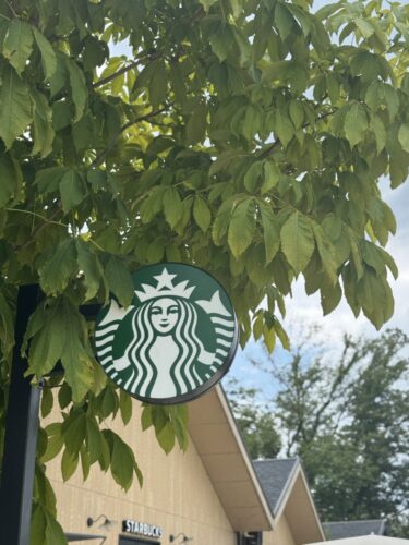 スターバックスコーヒー飯能メッツァビレッジ店の店舗情報：ムーミンパーク隣接複合施設内のスターバックス